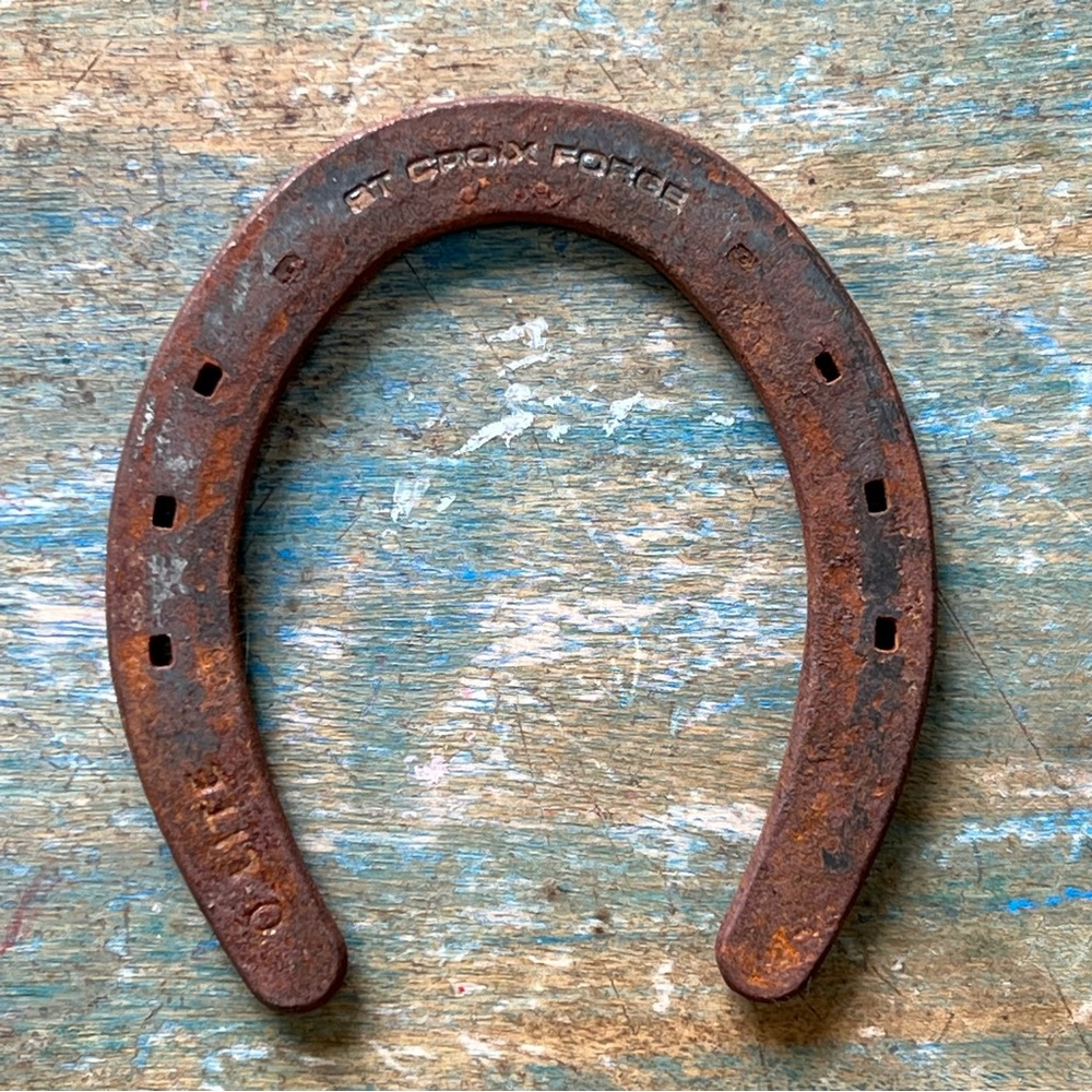Vtg Rustic Horse Shoe Decor - Picture 2 of 8